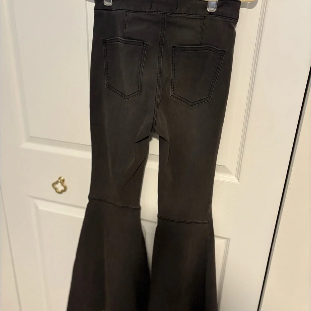 Women's Black Flared Jeans - Picture 3 of 5